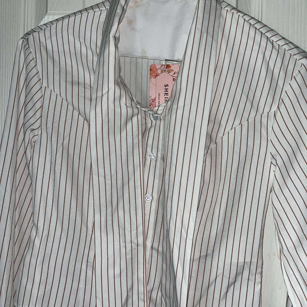 SHEIN cropped Striped White and brown Blouse with Tie Neck - Picture 2 of 6